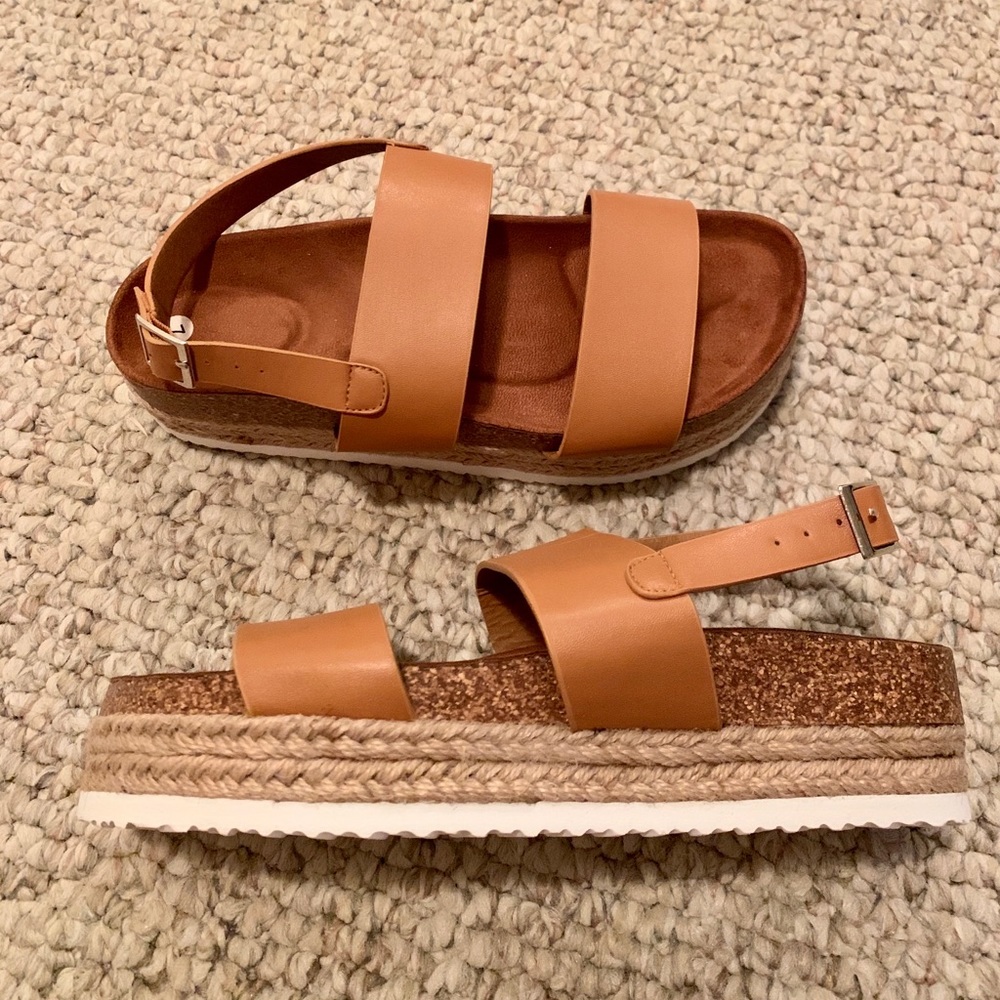 Platform sandals